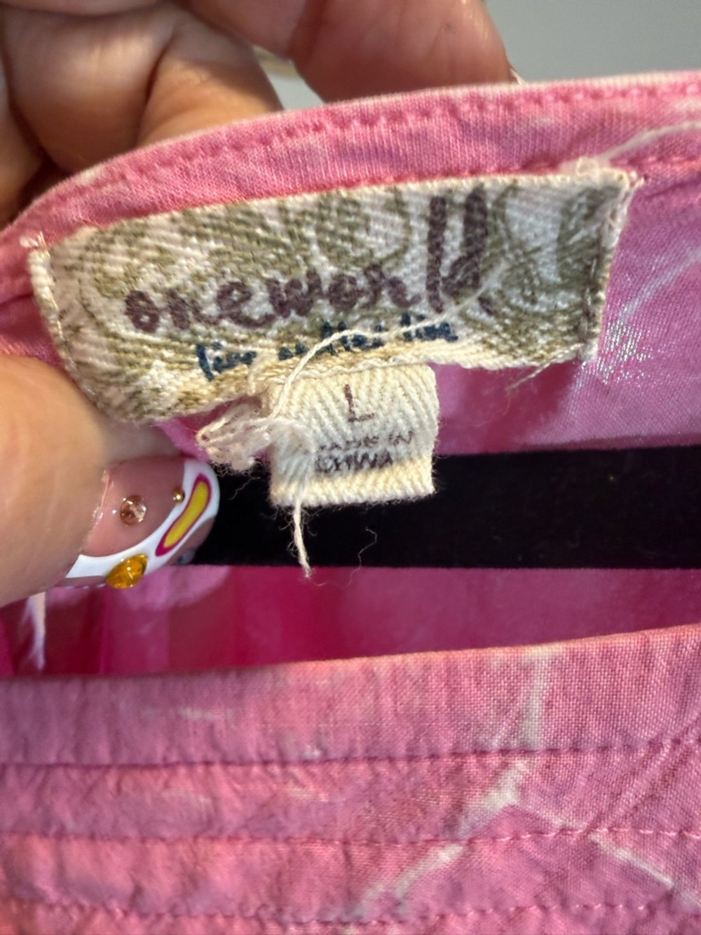 One World Pink Embroidered Sleeve Top Size L Boho Rayon Blouse Flowy EUC - Picture 3 of 9